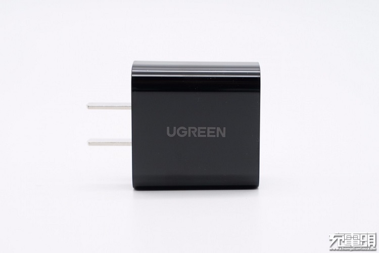 j9¹ú¼ÊÕ¾±¸ÓÃPD20W³äµçÆ÷¿ªÏäÆÀ²â£º¿ªÏäÆª j9¹ú¼ÊÕ¾±¸ÓÃ20W¿ì³ä³äµçÆ÷±í¹Û